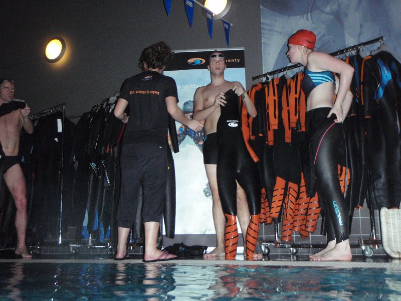 Trionik Neo-Testschwimmen 235